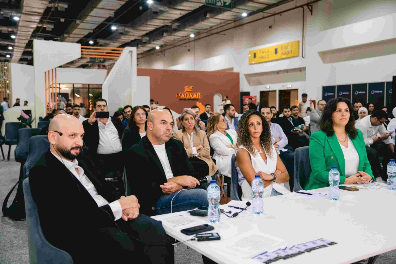 aec26gcs-ms-moments-pics - 1